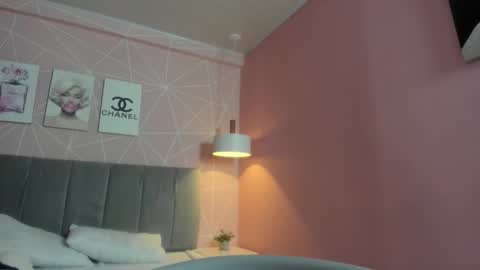 Call me Zoe  online show from 01.08.26