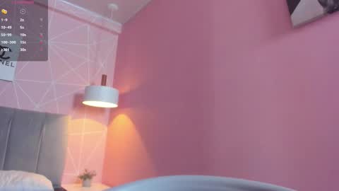 Call me Zoe  online show from 01.10.26