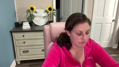 Dolly online show from 02.28.25