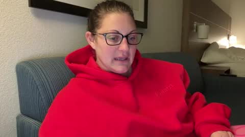 Dolly online show from 03.11.25