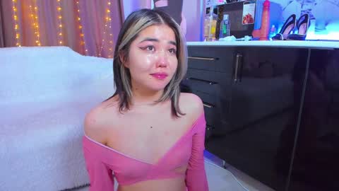 Snapshot of dollyiaa chatting on 02.02.25 Dollya online show from 02.02.25