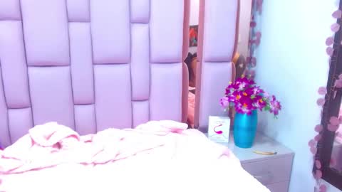 Snapshot of dollyjuicy1 chatting on 02.27.25 dollyjuicy1 online show from 02.27.25