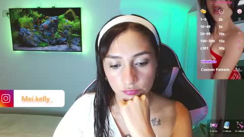 dollykelly_ online show from 04.24.26