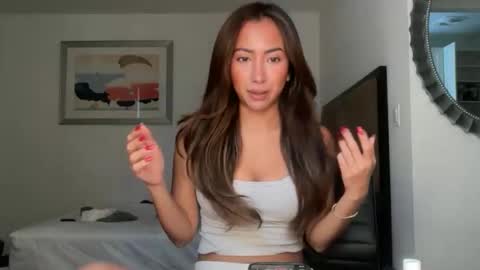 Dolly Rhodes online show from 02.22.26