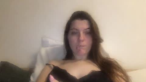 Snapshot of dollyroma chatting on 10.28.25 DollyRoma online show from 10.28.25