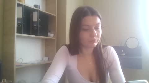 Snapshot of dollyroma chatting on 10.30.25 DollyRoma online show from 10.30.25