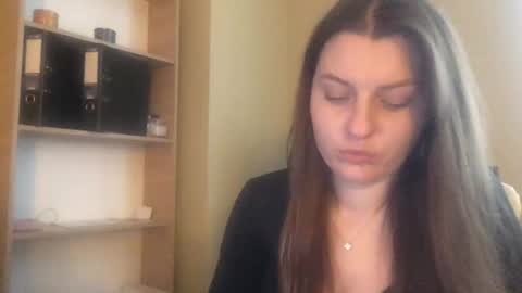 Snapshot of dollyroma chatting on 10.31.25 DollyRoma online show from 10.31.25