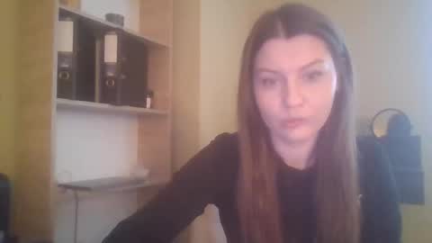 Snapshot of dollyroma chatting on 11.12.25 DollyRoma online show from 11.12.25