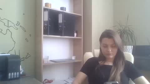 Snapshot of dollyroma chatting on 11.14.25 DollyRoma online show from 11.14.25