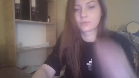 Snapshot of dollyroma chatting on 11.17.25 DollyRoma online show from 11.17.25