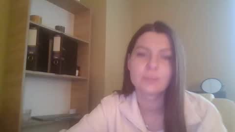 Snapshot of dollyroma chatting on 11.18.25 DollyRoma online show from 11.18.25