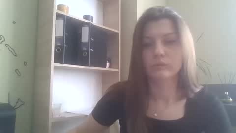 Snapshot of dollyroma chatting on 11.19.25 DollyRoma online show from 11.19.25