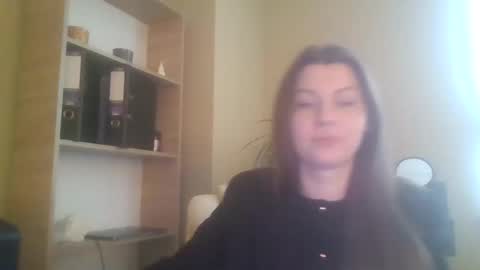 Snapshot of dollyroma chatting on 11.25.25 DollyRoma online show from 11.25.25