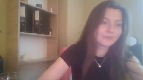 Snapshot of dollyroma chatting on 11.28.25 DollyRoma online show from 11.28.25