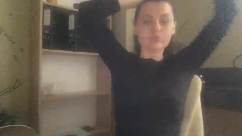 Snapshot of dollyroma chatting on 12.02.25 DollyRoma online show from 12.02.25