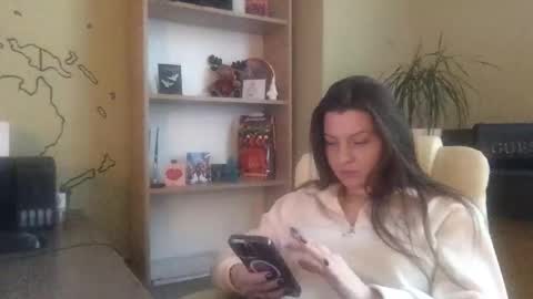 Snapshot of dollyroma chatting on 01.15.26 DollyRoma online show from 01.15.26