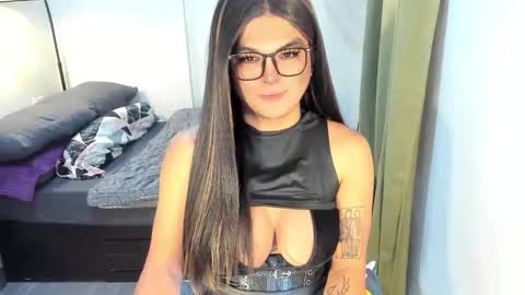 Snapshot of domina_angela chatting on 05.23.26 ANGELA online show from 05.23.26