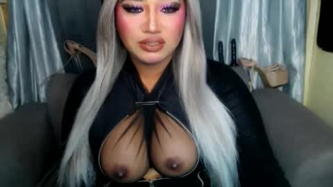 dominant10inchcock online show from 11.17.25