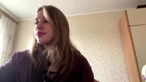 Mia online show from 04.12.26