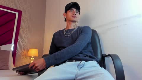 Snapshot of dominic_foox chatting on 03.02.26 Dominic foox online show from 03.02.26