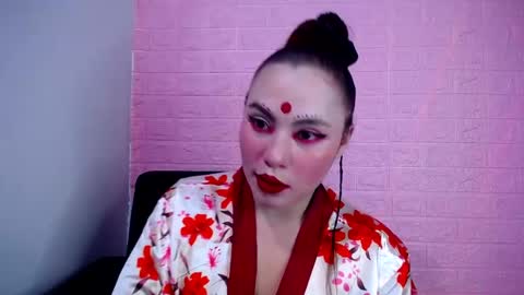 Snapshot of dominic_queen chatting on 11.12.25 online show from 11.12.25