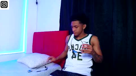 dominic_smith_ online show from 10.31.25