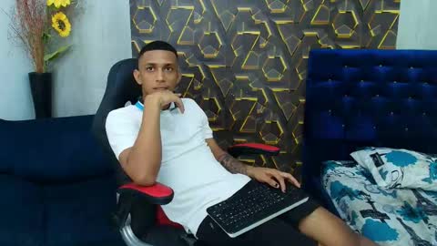 dominic_smith_ online show from 04.18.26