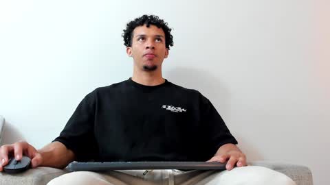 Snapshot of dominick_star chatting on 01.21.25 Dominick Star online show from 01.21.25