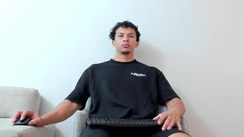 Snapshot of dominick_star chatting on 01.27.25 Dominick Star online show from 01.27.25