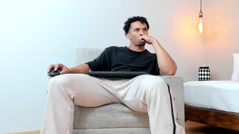 Snapshot of dominick_star chatting on 01.29.25 Dominick Star online show from 01.29.25