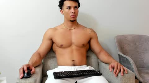 Snapshot of dominick_star chatting on 01.30.25 Dominick Star online show from 01.30.25