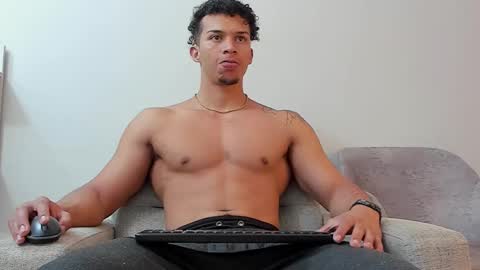 Snapshot of dominick_star chatting on 03.06.25 Dominick Star online show from 03.06.25