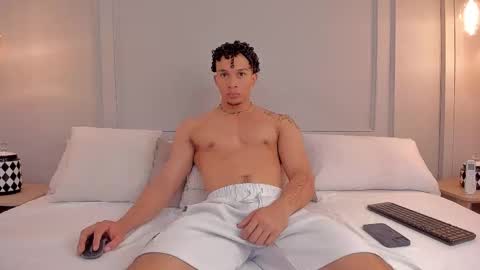 Dominick Star online show from 11.20.25