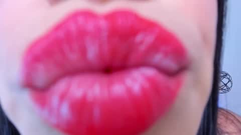 Snapshot of dominique_21x chatting on 12.24.24 DOMINIC online show from 12.24.24