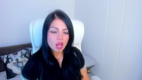 Snapshot of dominique_21x chatting on 09.23.25 DOMINIC online show from 09.23.25