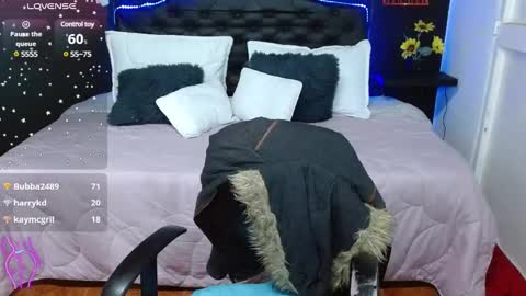  D O M I N K  online show from 02.14.25