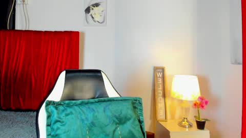 dominyck_ online show from 06.17.26
