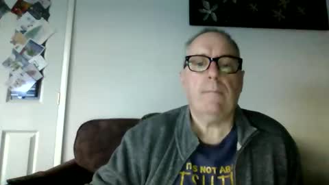 Snapshot of domjolly08 chatting on 12.20.25 David uk online show from 12.20.25