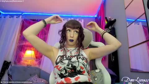 DomLioness online show from 02.01.25