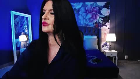 Snapshot of dommelisa chatting on 07.18.26 Dom Melisa online show from 07.18.26