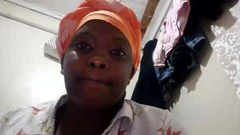 dommyblack2020 online show from 11.17.25