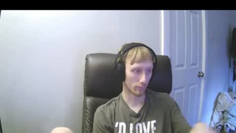 Snapshot of domohead0 chatting on 06.18.26 dom online show from 06.18.26