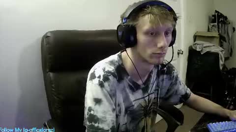 Snapshot of domohead0 chatting on 07.18.26 dom online show from 07.18.26