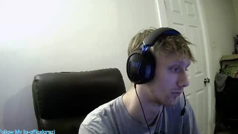 Snapshot of domohead0 chatting on 07.19.26 dom online show from 07.19.26