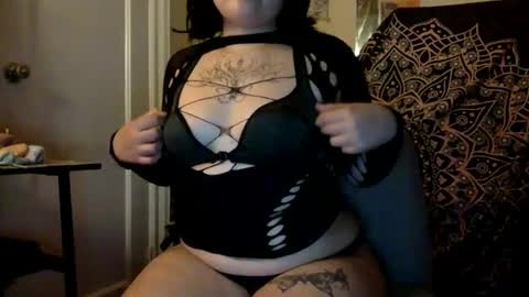 DomVexxx online show from 10.22.25