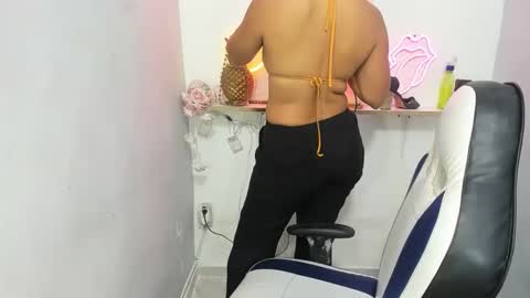 dona_tella online show from 05.26.26