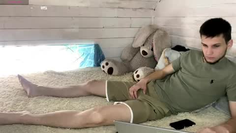 Stephanie and online show from 04.15.26