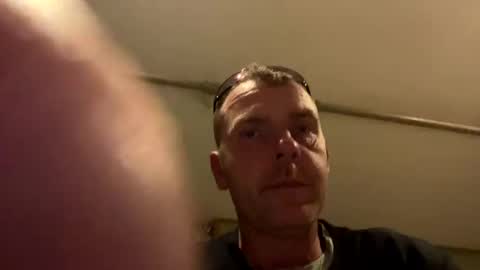 Snapshot of dondoin chatting on 09.22.25 live online show from 09.22.25