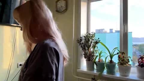 Karolina online show from 10.10.25