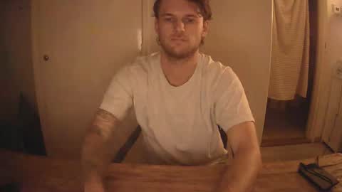 Snapshot of donn053 chatting on 10.30.25 Papi online show from 10.30.25